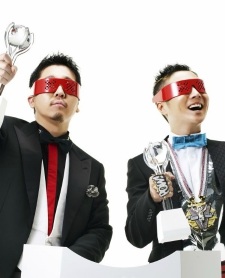 m-flo, intérprete de «against the gods» (Black Clover)