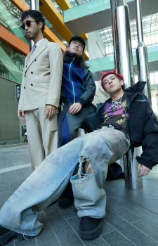 Skirt to ODD Foot Works (スカートとODD Foot Works)